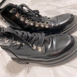 Raid black combat boots size 6